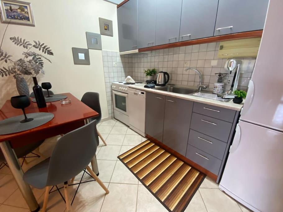 Deval • Kiveri Apartment • 外观 照片